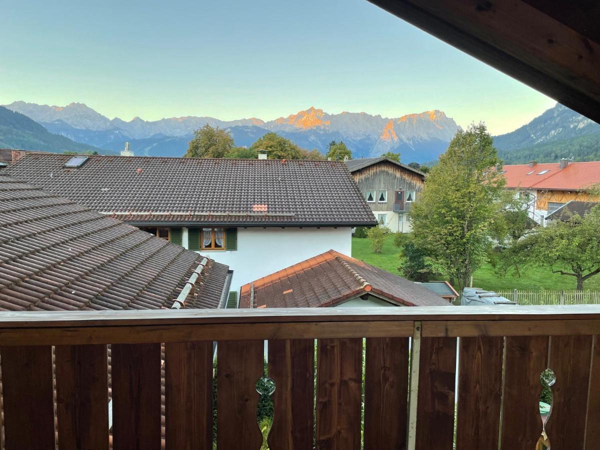 Dachgeschosswohnung Mit Traumhaftem Zugspitzblick Bei Garmisch Farchant Eksteriør bilde