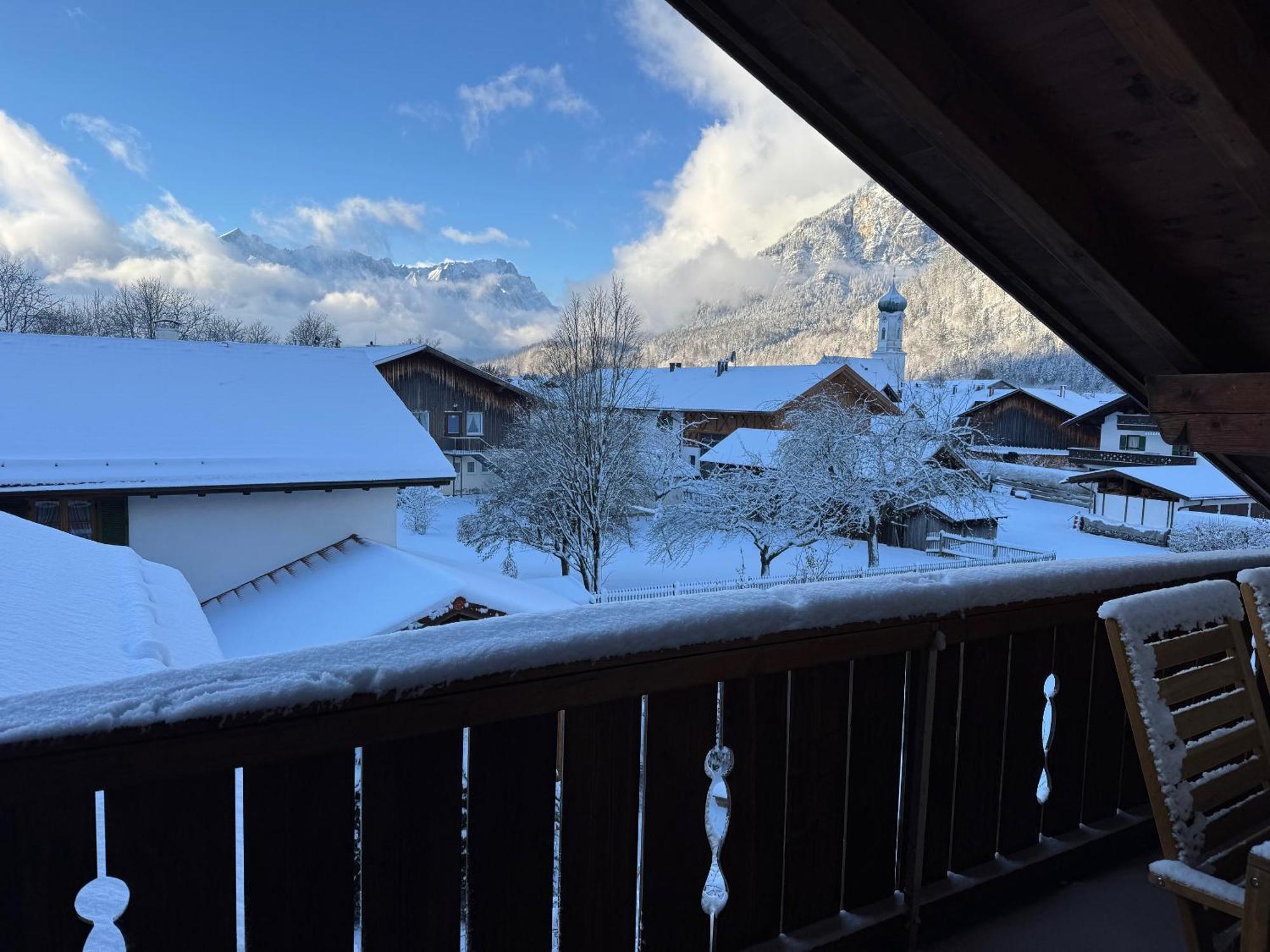 Dachgeschosswohnung Mit Traumhaftem Zugspitzblick Bei Garmisch Farchant Eksteriør bilde